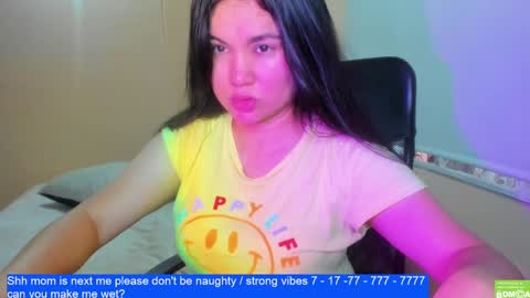 Snapshot of laurengirls1 chatting on 12.17.24 onlyfan laureng7 - 7 laureng2 online show from 12.17.24