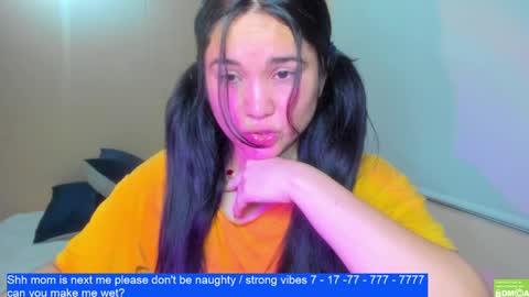 Snapshot of laurengirls1 chatting on 12.19.24 onlyfan laureng7 - 7 laureng2 online show from 12.19.24