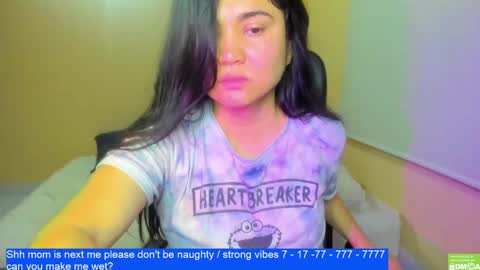 Snapshot of laurengirls1 chatting on 12.20.24 onlyfan laureng7 - 7 laureng2 online show from 12.20.24