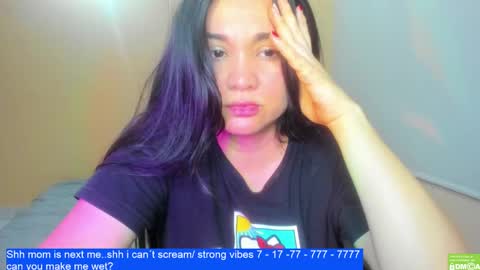 Snapshot of laurengirls1 chatting on 01.12.25 onlyfan laureng7 - 7 laureng2 online show from 01.12.25