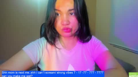 Snapshot of laurengirls1 chatting on 01.18.25 onlyfan laureng7 - 7 laureng2 online show from 01.18.25