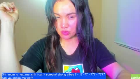 Snapshot of laurengirls1 chatting on 01.19.25 onlyfan laureng7 - 7 laureng2 online show from 01.19.25