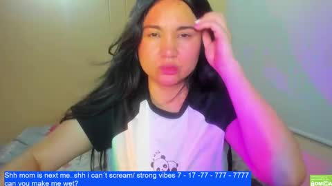 Snapshot of laurengirls1 chatting on 01.31.25 onlyfan laureng7 - 7 laureng2 online show from 01.31.25