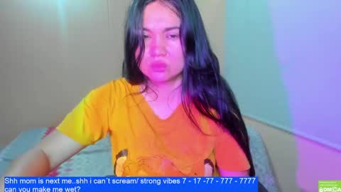 Snapshot of laurengirls1 chatting on 02.04.25 onlyfan laureng7 - 7 laureng2 online show from 02.04.25