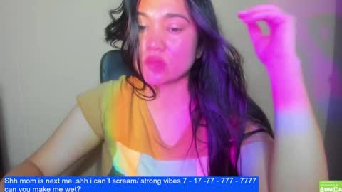 Snapshot of laurengirls1 chatting on 02.06.25 onlyfan laureng7 - 7 laureng2 online show from 02.06.25