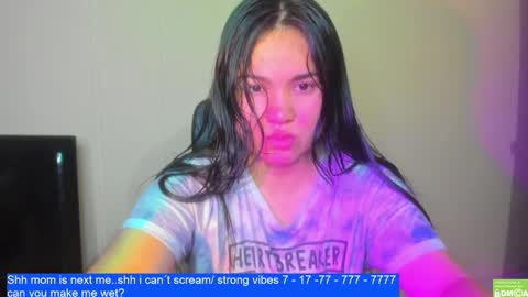 Snapshot of laurengirls1 chatting on 02.13.25 onlyfan laureng7 - 7 laureng2 online show from 02.13.25