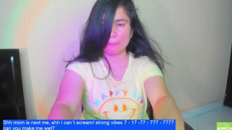 Snapshot of laurengirls1 chatting on 02.20.25 onlyfan laureng7 - 7 laureng2 online show from 02.20.25