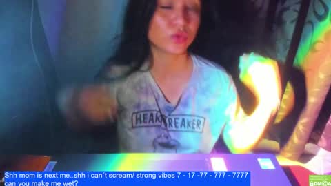 Snapshot of laurengirls1 chatting on 02.25.25 onlyfan laureng7 - 7 laureng2 online show from 02.25.25