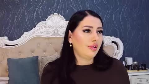 Laura online show from 03.30.26