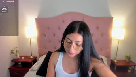 laurenn_smitth online show from 12.11.24