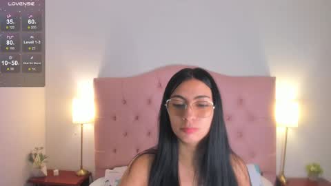 laurenn_smitth online show from 02.17.25