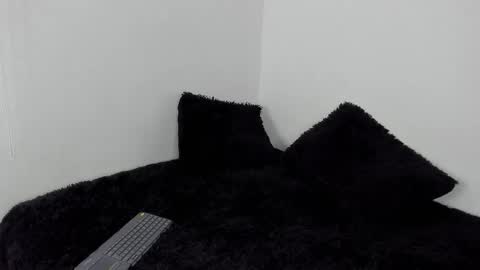 laurensmith9 online show from 10.08.25