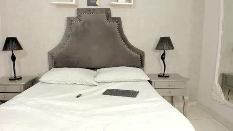 Snapshot of laurensnow1_ chatting on 09.30.25 Lauren  online show from 09.30.25