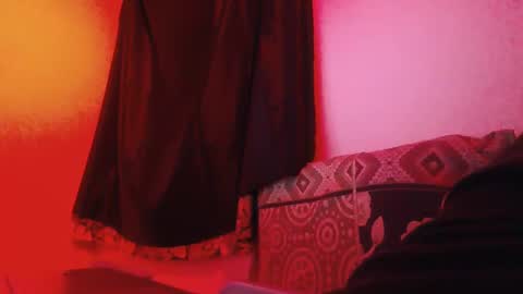 Laurent online show from 02.16.25