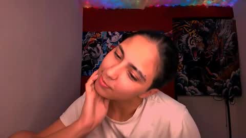 Laurent online show from 10.10.25