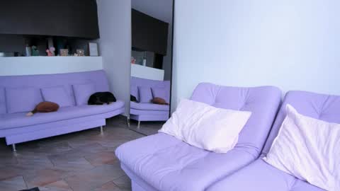 Lucie  online show from 09.22.25