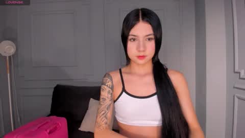 Snapshot of laurentconnor chatting on 10.28.25 Lau online show from 10.28.25