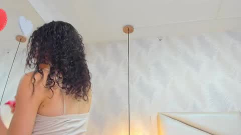 Laurent online show from 11.11.25