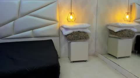 Laurent online show from 12.16.25