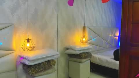 Laurent online show from 01.06.26