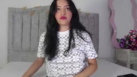 Snapshot of lauri_thx chatting on 01.07.26 lauri_thx online show from 01.07.26