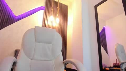 Lau online show from 02.10.25