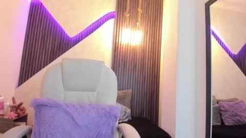 Lau online show from 02.14.25