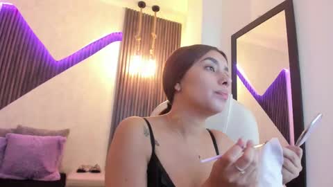 Lau online show from 02.15.25