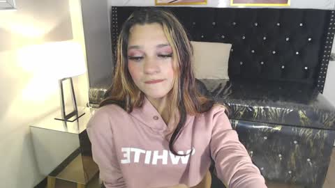 Laurita  online show from 01.15.25