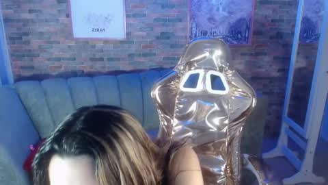 Laurita  online show from 02.26.25