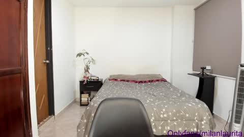 Snapshot of lauritamilan1 chatting on 12.29.24 laura   online show from 12.29.24