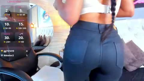 Snapshot of lauryn__brown chatting on 07.15.26 Lauryn online show from 07.15.26