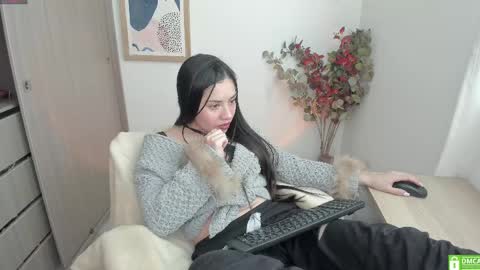 Snapshot of lauryn_chills chatting on 10.03.25 Lauryn online show from 10.03.25