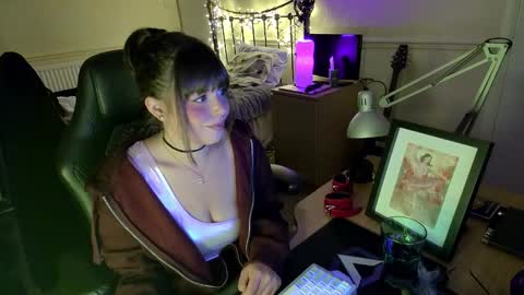 Lavenderrzz online show from 11.18.25