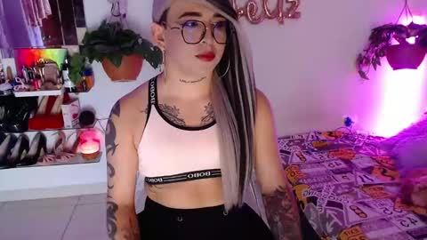 Cristina online show from 11.18.25