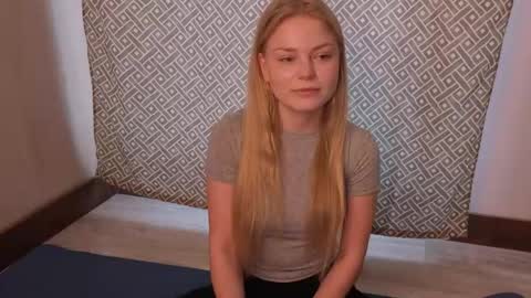 Hi Im Leila online show from 05.15.26