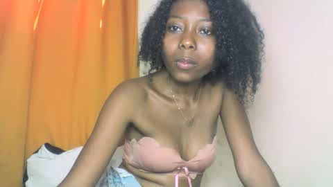 layannek online show from 09.24.25