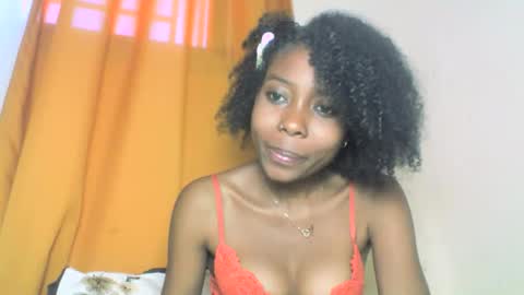 layannek online show from 10.06.25