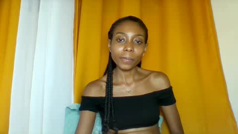 layannek online show from 11.17.25