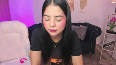 Snapshot of layla_breezee_ chatting on 01.18.26 Layla Breezee online show from 01.18.26