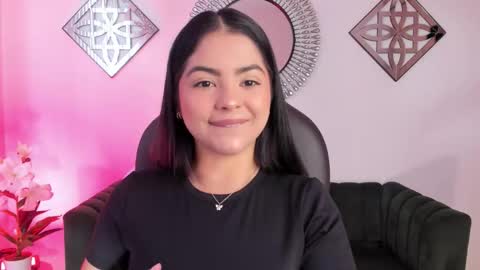 Snapshot of layla_breezee_ chatting on 02.04.26 Layla Breezee online show from 02.04.26