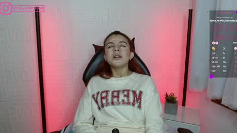 Layla online show from 12.17.24