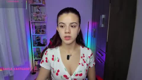 Layla online show from 09.28.25