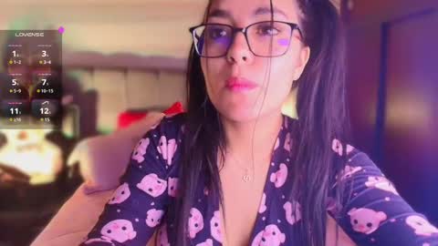 Layla online show from 03.01.25