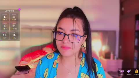 Layla online show from 03.08.25