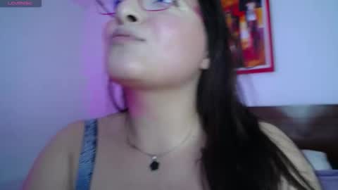 Snapshot of layla_spice chatting on 10.28.25 Layla online show from 10.28.25