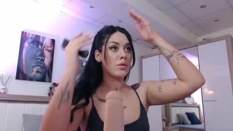 laylacruz online show from 12.07.24