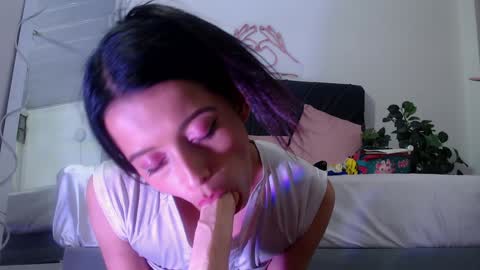laylafoxy_tay online show from 01.20.25