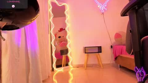 laylafoxy_tay online show from 10.06.25