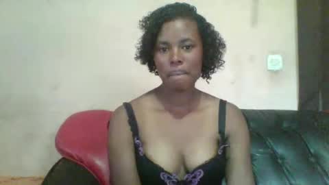 laylah517 online show from 11.05.25